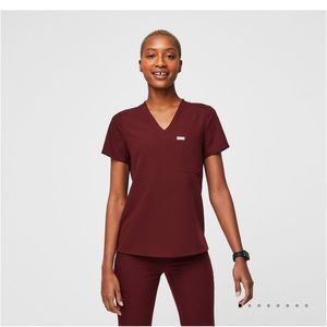 Figs Catarina One Pocket Scrub Top - Burgundy